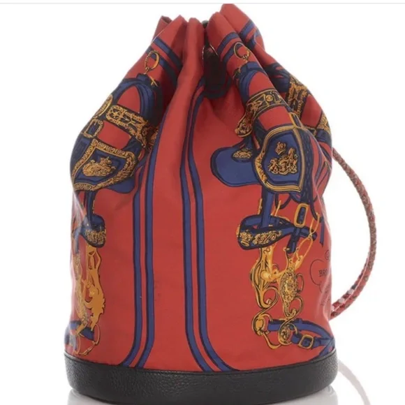 Auth HERMES Silk Soie Coeur Scarf Leather Backpack Sling Bucket Drawstring Bag Hermès Sac Soie Cool Silk Backpack Bucket Bag – The Hosta main image 4